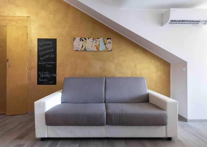 Apartment Mansarda Dream Porta Nuova *